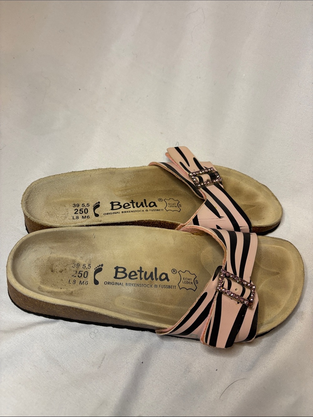 Betula by Birkenstock Sandals in Pink Zebra Size 8 - Picture 3 of 8